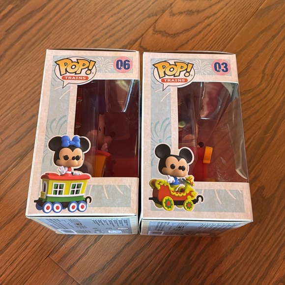 Mickey and Minnie funko pop bundle - Picture 3 of 6